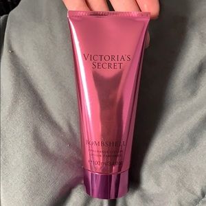 Victoria Secret Bombshell Lotion